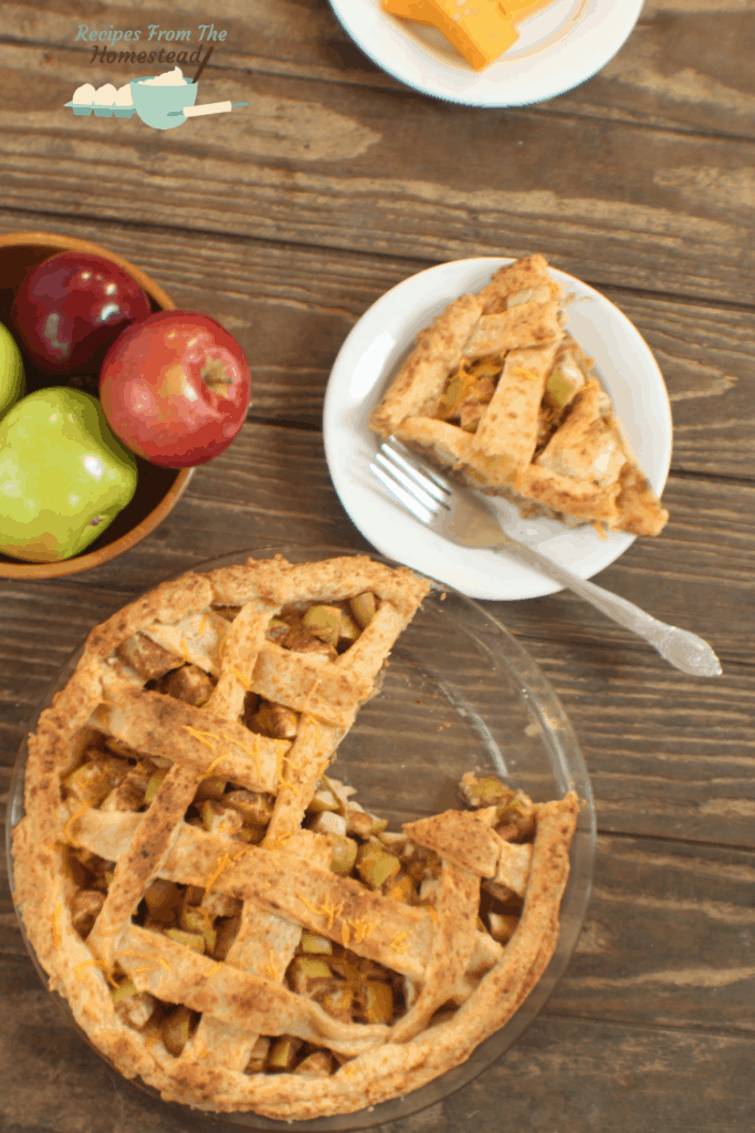 apple pie with cheddar cheese crust